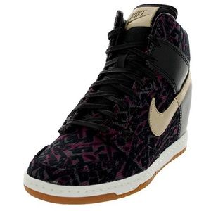 Women’s Nike Dunk Sky Hi Wedge Sneaker